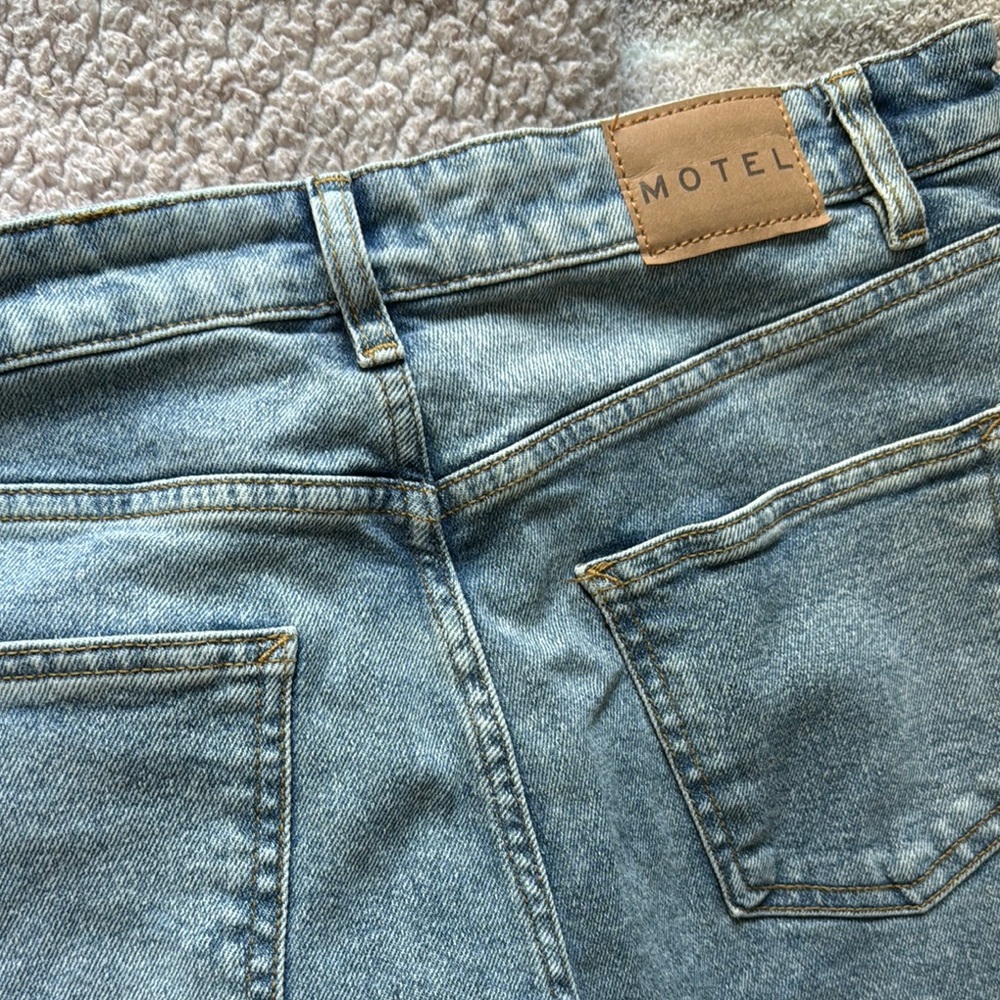 Motel Rocks Low Rise Parallel Jeans In Light Wash Blue - Picture 3 of 5